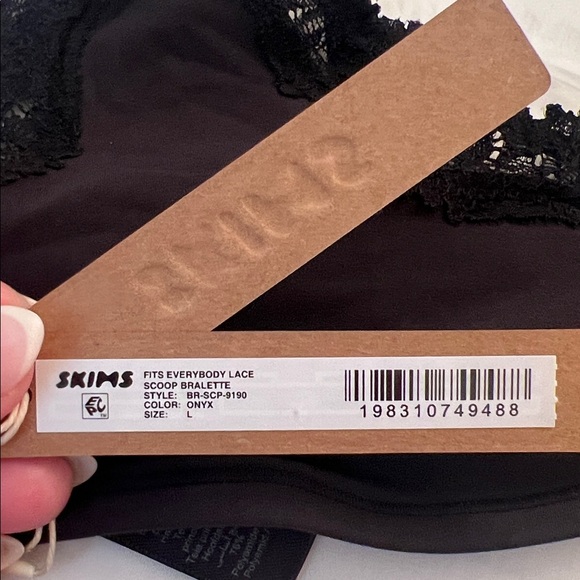 🖤NWT Skims Fits Everybody Lace Bralette Black Onyx Size LARGE - Picture 10 of 11